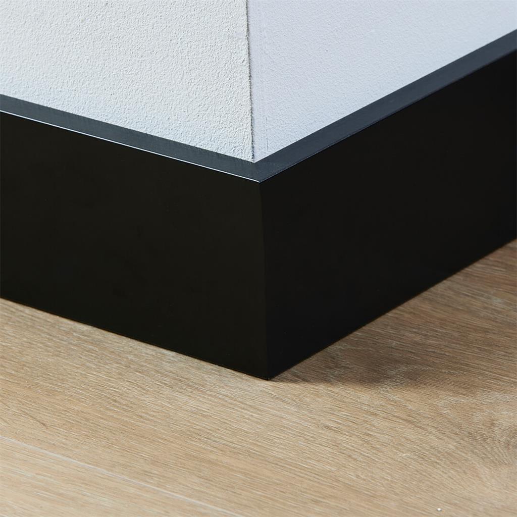 Co-pro Gelakte Plint - Amsterdam Zwart - 90x15x2400mm