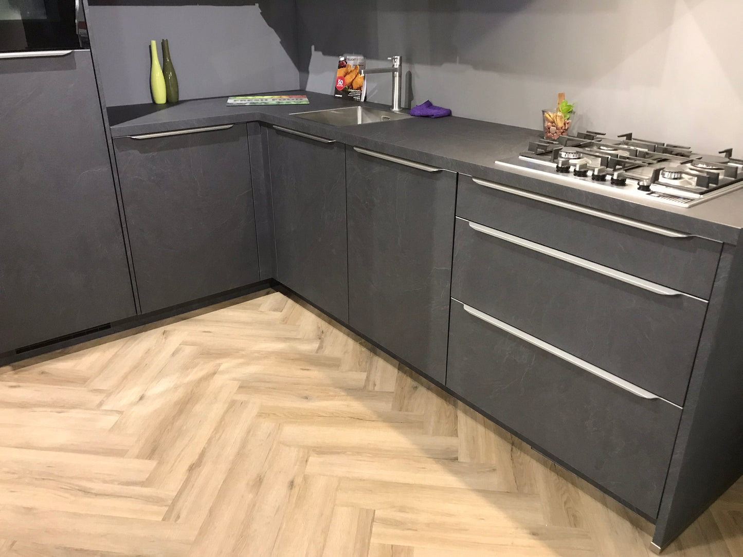 Smoked Oak Light - City Visgraat 4700