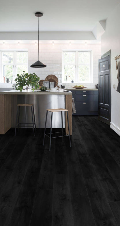 Valley Oak Charcoal - Nevada 7003 (rigid click)